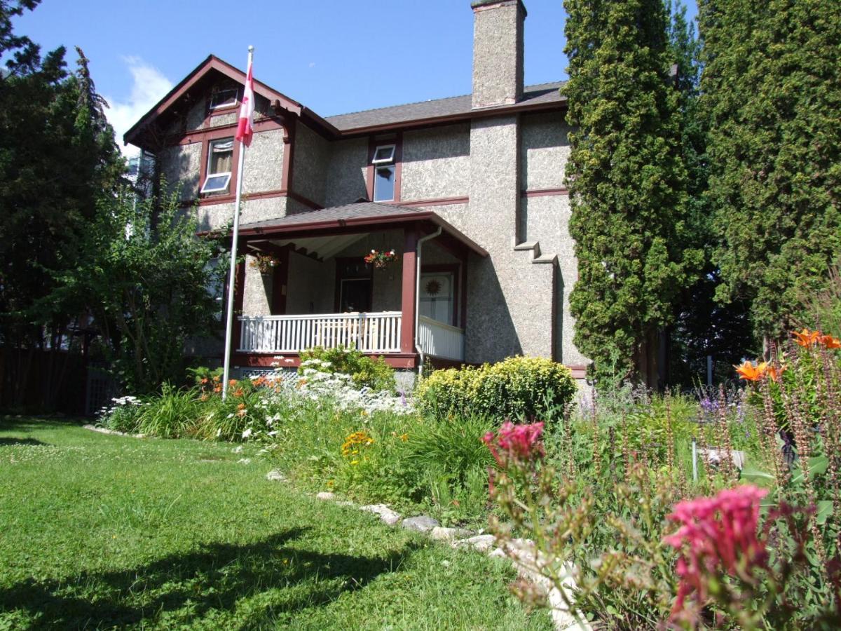 Stirling House Bed & Breakfast Kelowna Dış mekan fotoğraf